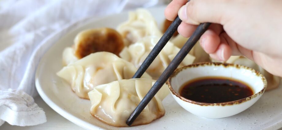 Dumplings with cabbage: simple recipes. Video