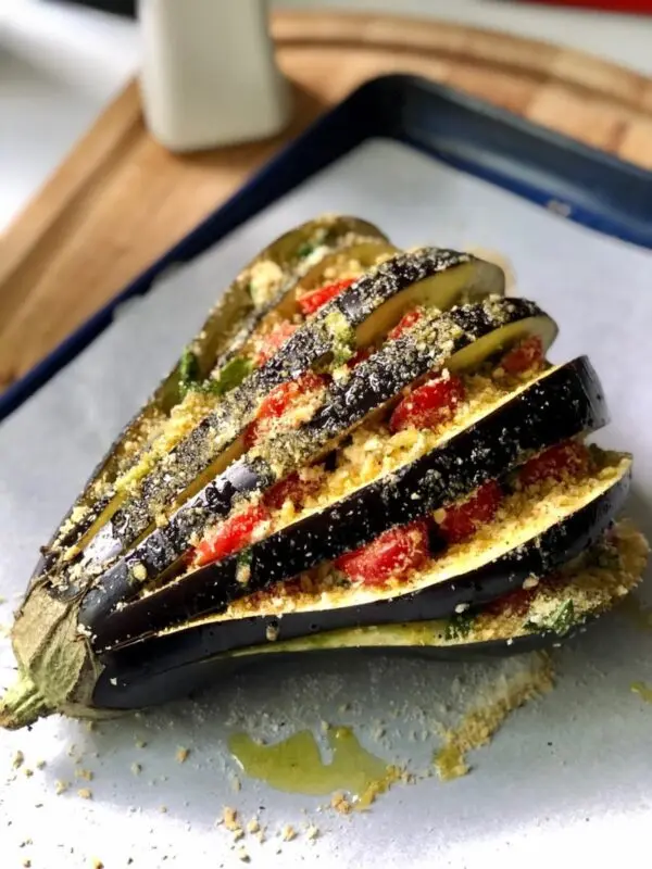 Eggplant fans: a gourmet snack. Video