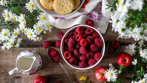 Fancy berries, why should you eat red berries?