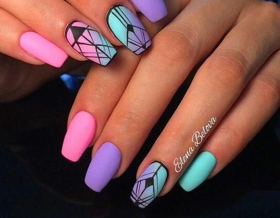 Fashionable nail design