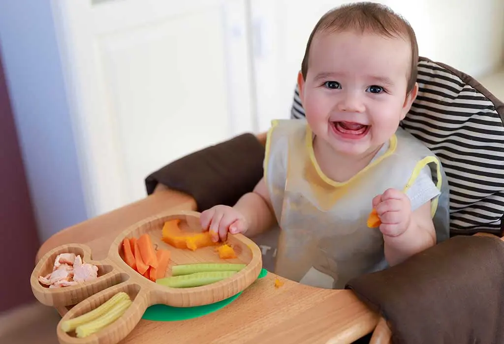 Feeding the 7 month old baby