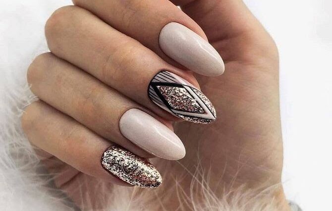 Manicure for the New Year: beautiful manicure photo