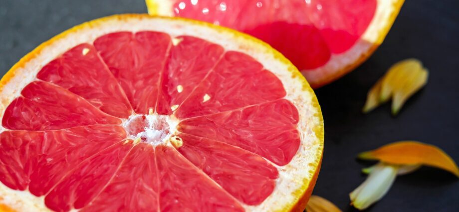 Grapefruit noaptea: este posibil să mănânci