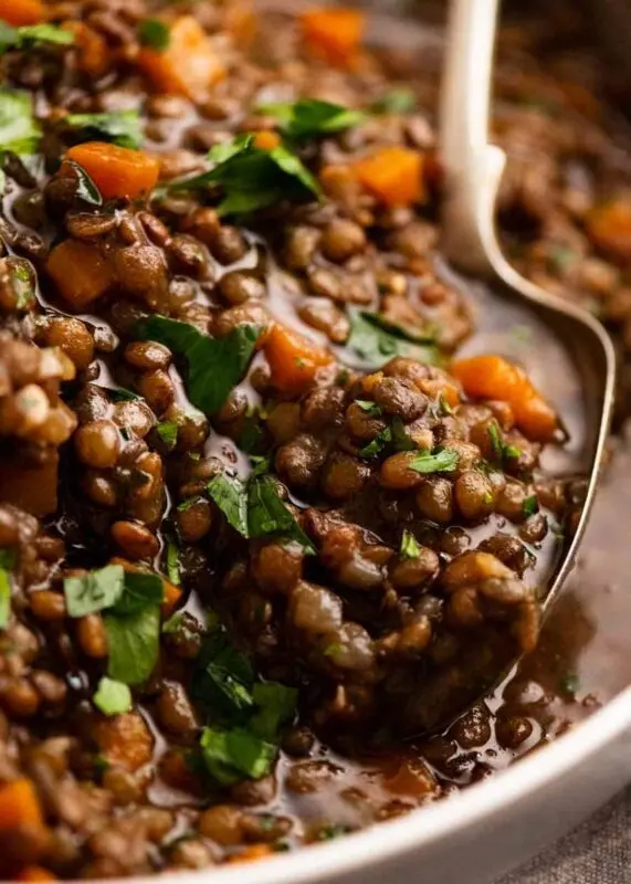 Green lentil dishes. Video recipe