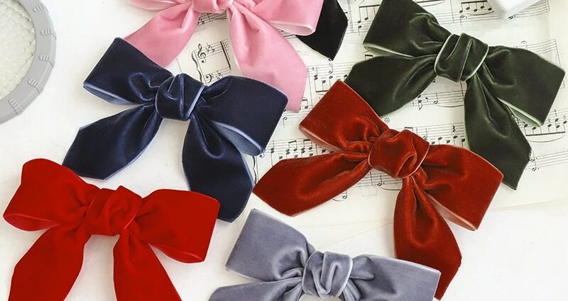 Hair accessories: hairpins, bows, ribbons, hairpins