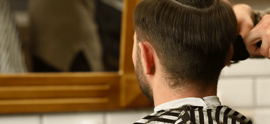 Hair cutting with a machine: video master class