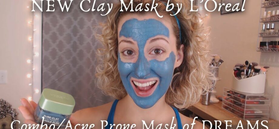 Hair mask with blue clay. Video