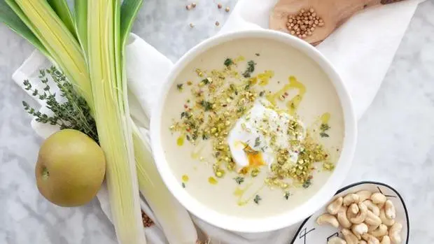 Healthy and seasonal recipes: Leek and apple Vichysoisse