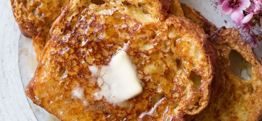 Hearty breakfast: how to make French toast