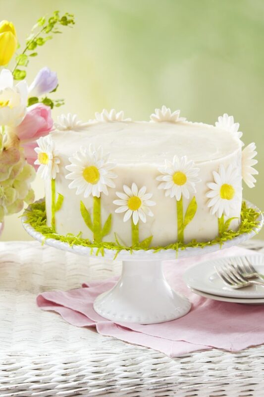 Holy Easter: 20 Secrets of Delicious Easter Cakes