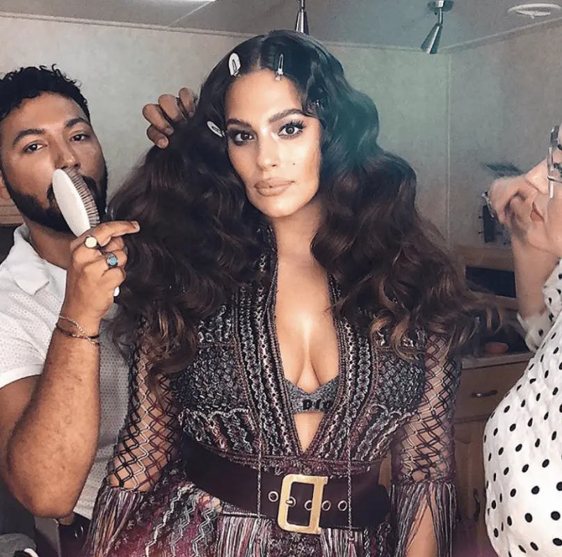 Hot curlers and makeup like actresses: how our grandmothers prepared for the New Year