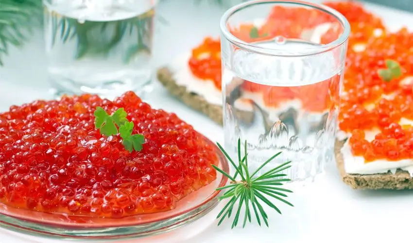 How and how much to store red caviar at home