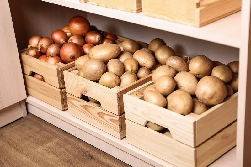 How and where to store potatoes correctly?