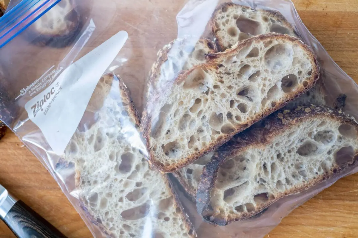 Store bread in the refrigerator: methods and recommendations