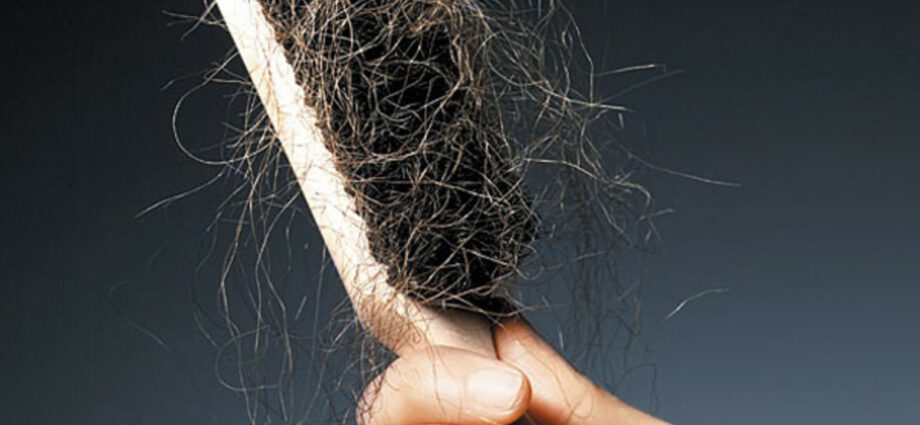 How much hair should actually fall out per day