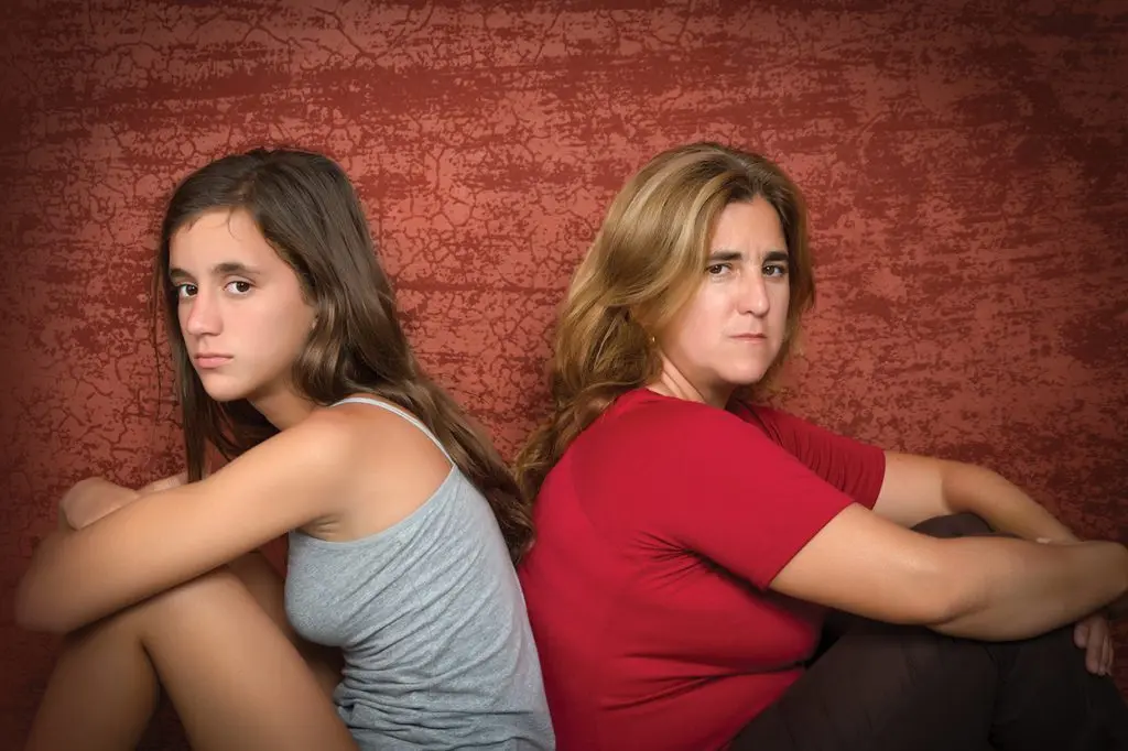 How not to lose a common language with a married daughter?