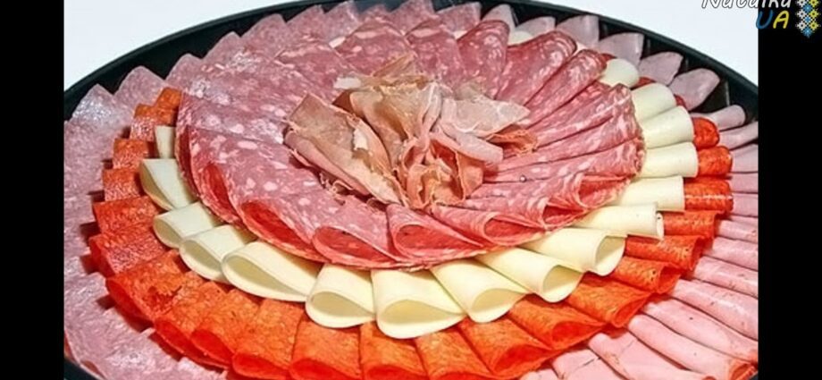 How to arrange cold cuts: lay it out beautifully. Video