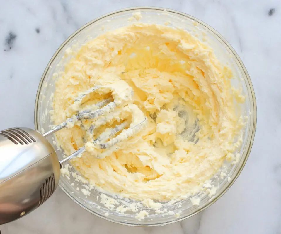 How to beat, if there is no mixer &#8211; how to quickly beat eggs and butter with your hands