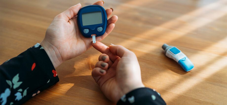 How to choose a blood glucose meter for home, which is better for diabetes