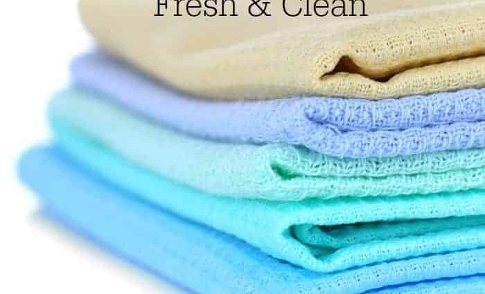 Како да ги исчистите кујнските крпи дома без вриење