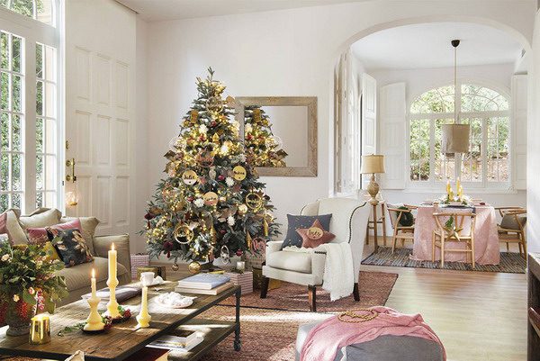 How to decorate a house with your own hands for the New Year