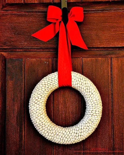 How to decorate an apartment with your own hands: 20 New Year&#8217;s ideas