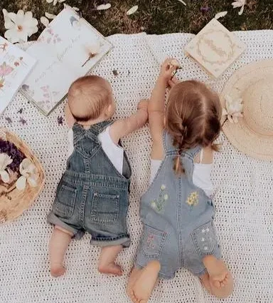 How to dress a baby in spring? Video Tips