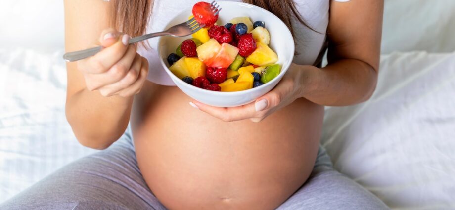 How to eat for pregnant women: 5 simple but important rules