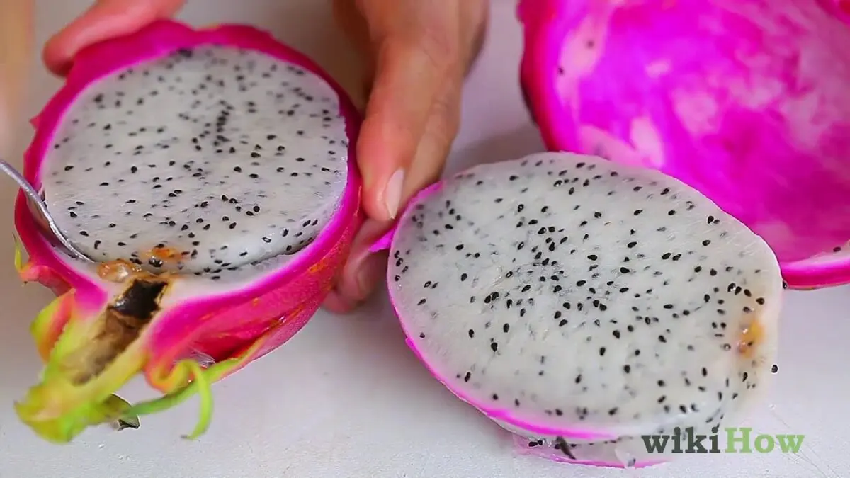 How to eat pitahaya: properly peel ripe, red and white