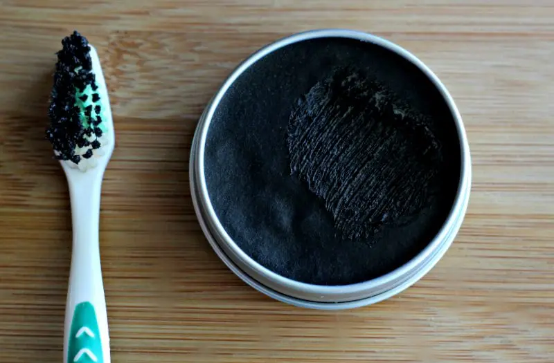 How to make a charcoal toothpaste?