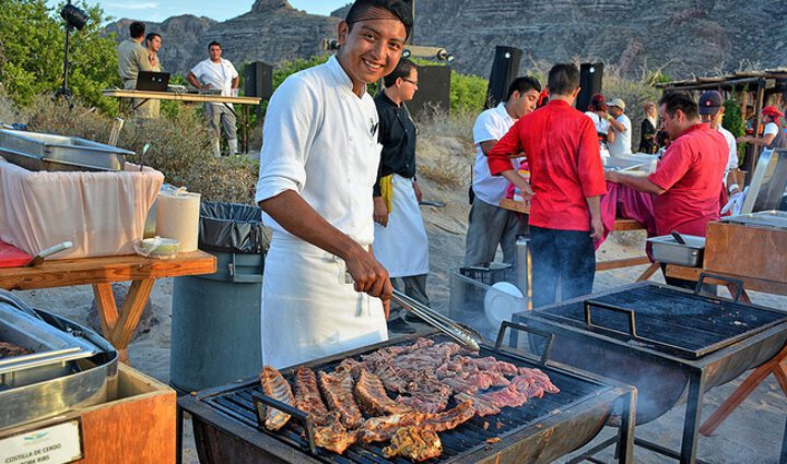 How to properly organize a barbecue area