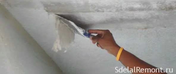 How to quickly wash off whitewash from the ceiling