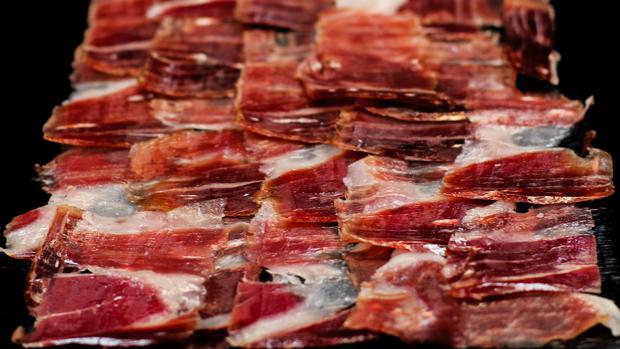 How to recognize a good Iberian ham