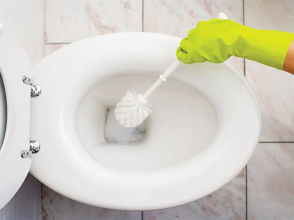 How to remove a blockage in the bathroom with improvised means