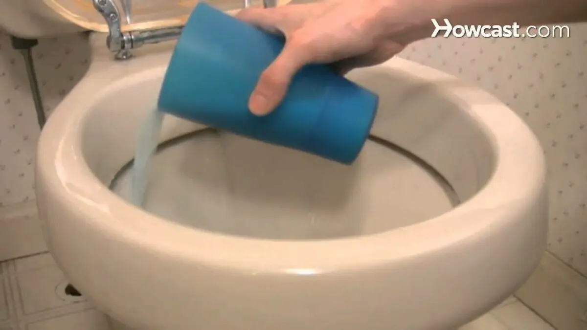 How to remove limescale in the toilet, from the shower