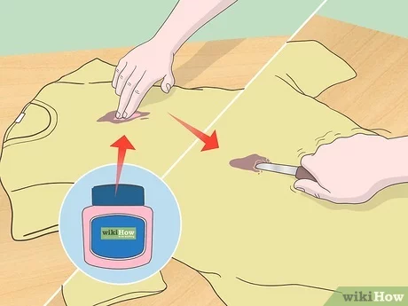 How to remove tar from clothes at home