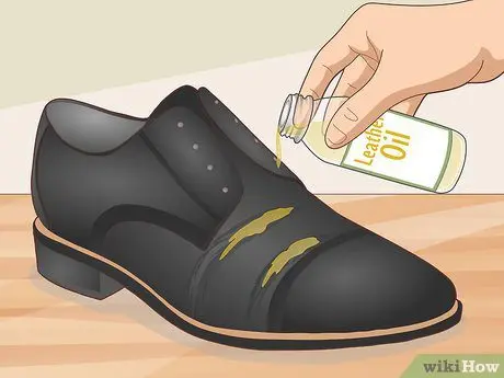 How to smooth out wrinkles on shoes at home &#8211; video