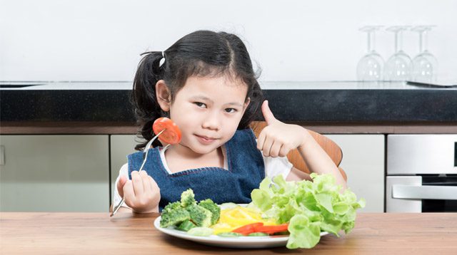 How to teach a child to eat vegetables, healthy food for a child