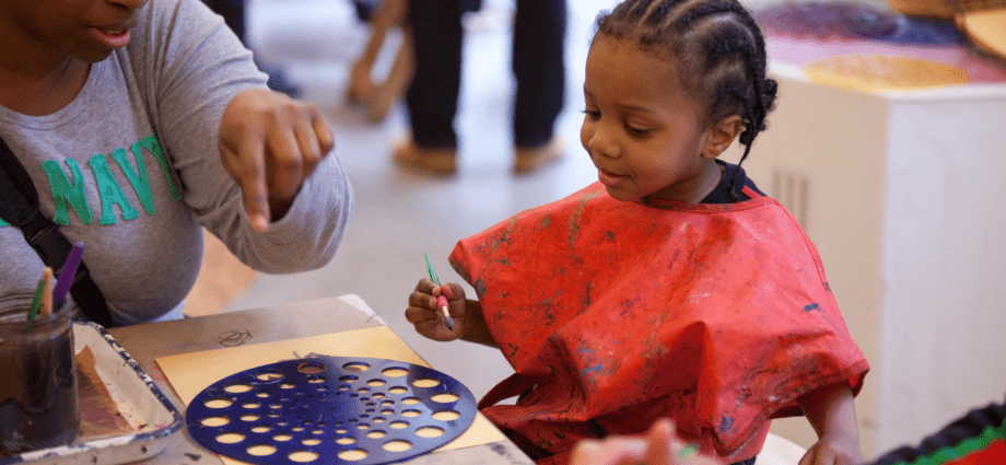 How to teach a child to understand art and instill an artistic taste &#8211; an expert