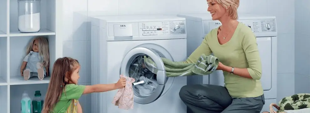 How to wash membrane clothing in a washing machine