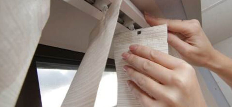 How to wash vertical blinds at home in a washing machine