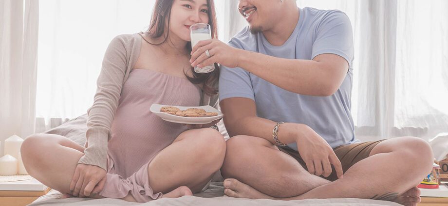 Husband behavior during wife&#8217;s pregnancy