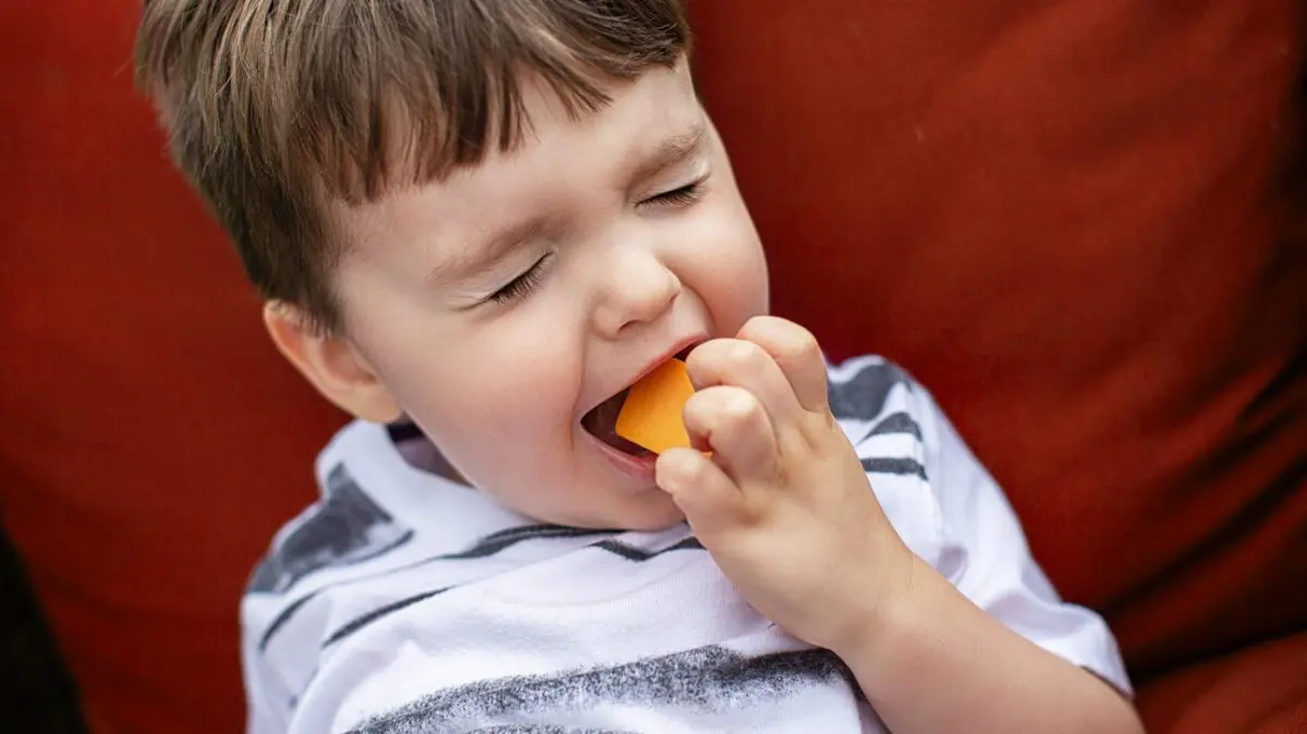 Is it possible for a child to have cheese: when, which one to give to children under one year old