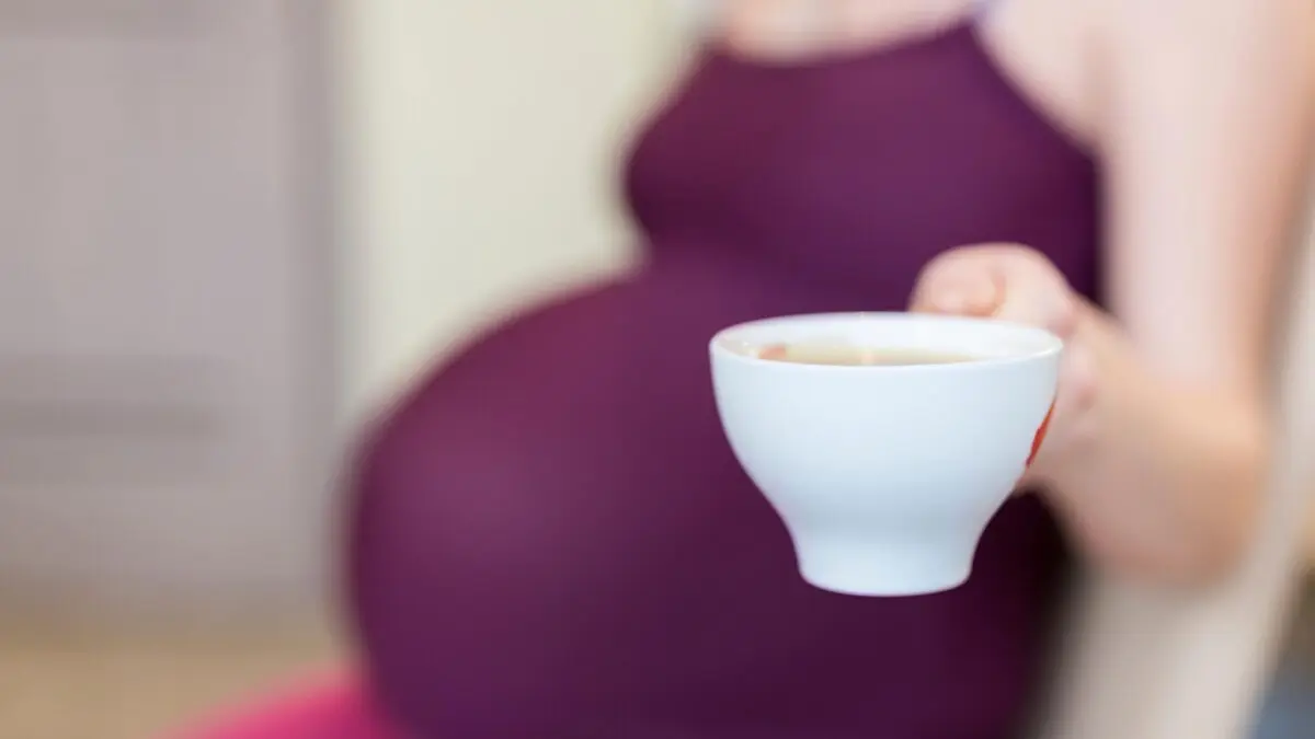 Is it possible to drink coffee during early pregnancy: instant, natural