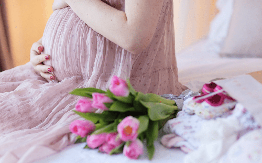 The first week of pregnancy: what happens, signs and sensations in the body