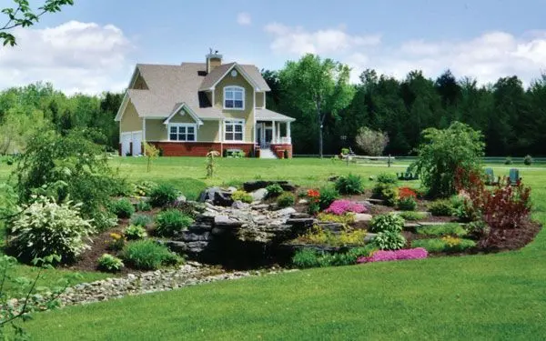 Landscaping in the country: photo