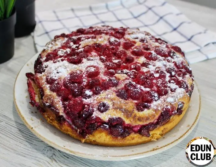 Lingonberry pie: how to cook? Video