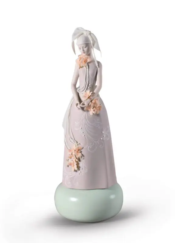 Lladr haute couture porcelain?