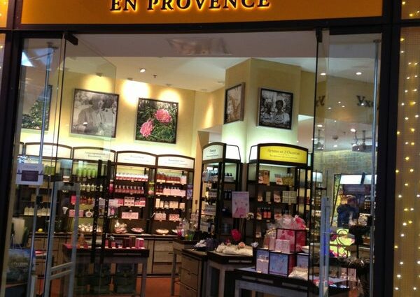 L`Occitane and the Atrium: shopping center invites you to Provence