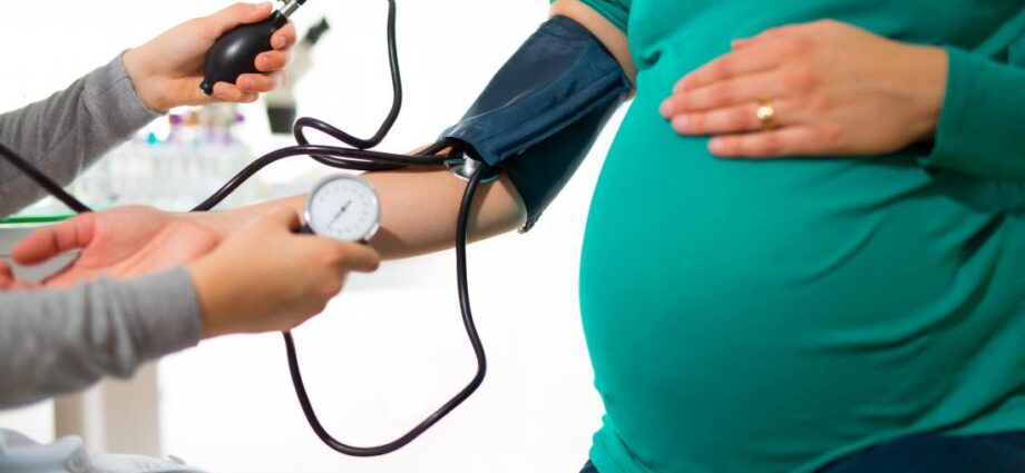 懷孕第一個月的低血壓：準媽媽該怎麼辦